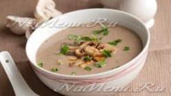 शैंपेनोन से मशरूम प्यूरी सूप कैसे तैयार करें प्यूरीड शैंपेनोन सूप के लिए मूल व्यंजन
